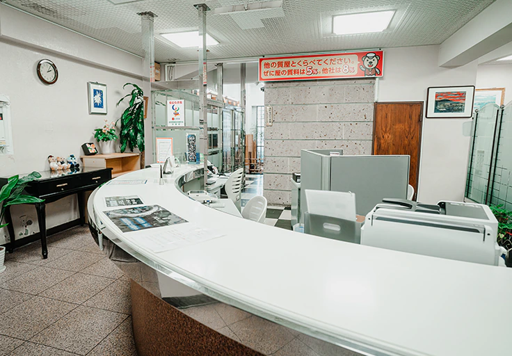 ぜに屋本店の店内写真